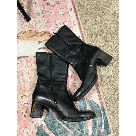 Y2K VTG Clarks Black Leather Moto Boots Ruffle Button Mid Calf Coquette 9.5 - Picture 4 of 9